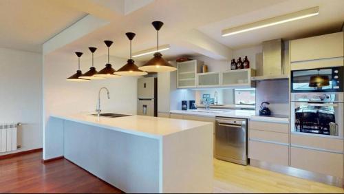 Amplio y Exclusivo frente al lago