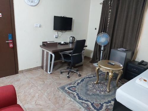 GRAND PARK HOTEL AND SUITEs – Ejigbo, NY