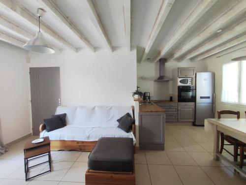 Mazet à 5 minutes d'Uzès (Mazet a 5 minutes d'Uzes) in Montaren-et-Saint-Mediers