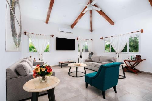 Lounge/area TV in comune, Horizonte Luxe Villa 3BR Infinity & Indoor Pool in Pedasi