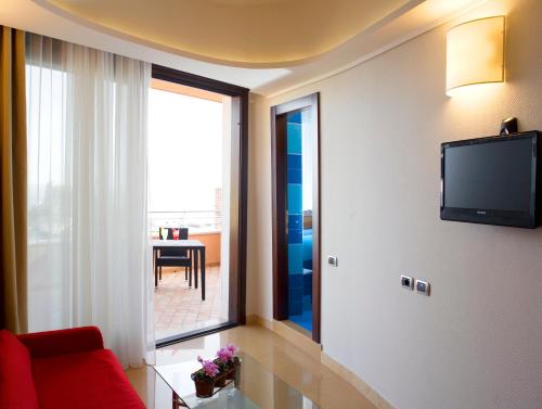 Panoramic Hotel - image 6