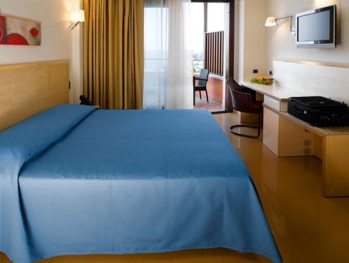 Panoramic Hotel - image 14