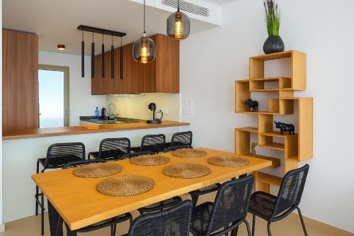 บริการและสิ่งอำนวยความสะดวก, 2 bed Stupa Hills with panoramic sea view in ลา กาเปยาเนีย