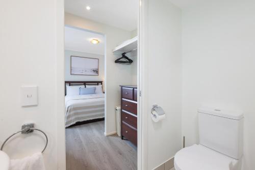Dwell 40, Oceanfront Apartment, Bargara (foto 6)