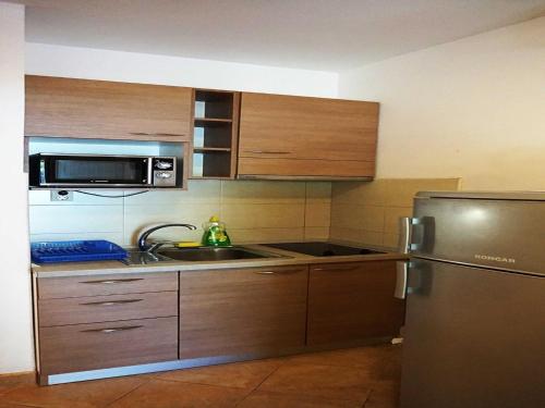 Beach House uljana - Two Bedroom Apartment with Terrace 2 - Location saisonnière - Žuljana