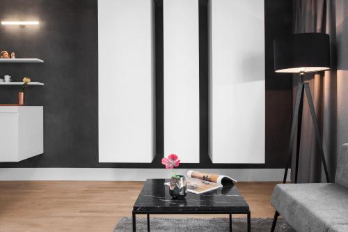 Studio Apartment M image 7