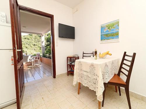 Apartments Villa Cebalo Kor ula - Two Bedroom Apartment with Terrace and Sea View LANA - Location saisonnière - Korčula