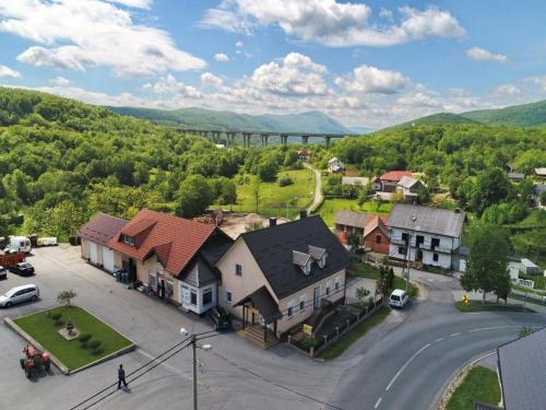 Vaade, Apartments Jezerane - Studio Apartment in Brinje