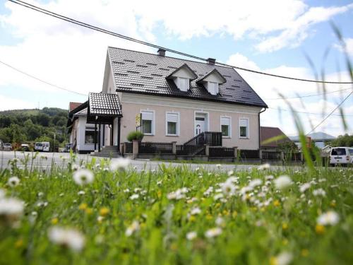 Seadmed, Apartments Jezerane - Studio Apartment in Brinje