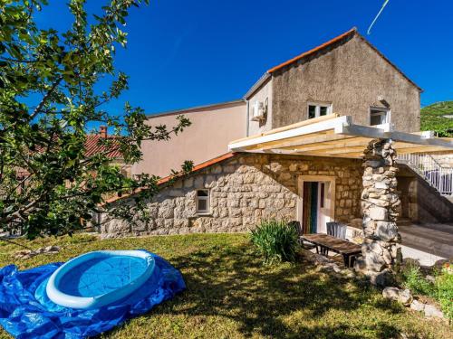 Buitenkant, One Bedroom Ranch House in Brgat