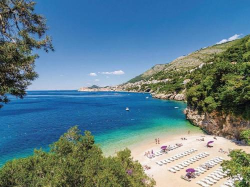 A szálláshely kívülről, Apartment with 3 rooms and jacuzzi in Cibaca