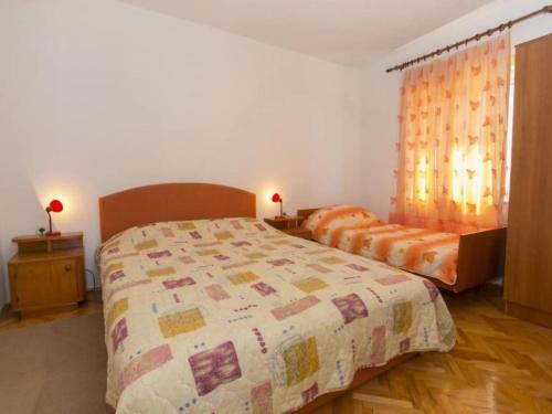 Two Bedroom Apartment with Terrace in Brist