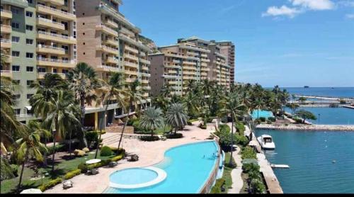 Appartement vue mer in Lecheria