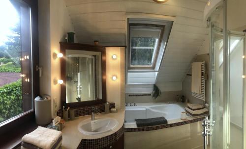 ทัศนียภาพภายนอกโรงแรม, Sajkod-az Öböl Csendje (Sajkod-az Obol Csendje) in ทิฮานี่