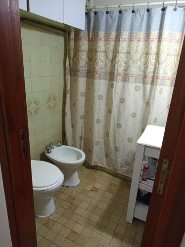 One-Bedroom Apartment image 9