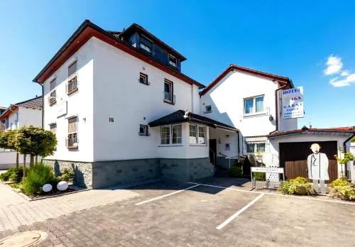 Gasper Business & Garden Hotel in Raunheim, Deutschland