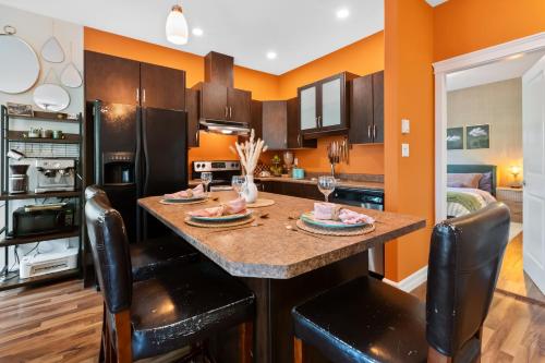 ห้องครัว, The Velvet Fern Guesthouse in คอร์เทเนย์ (BC)