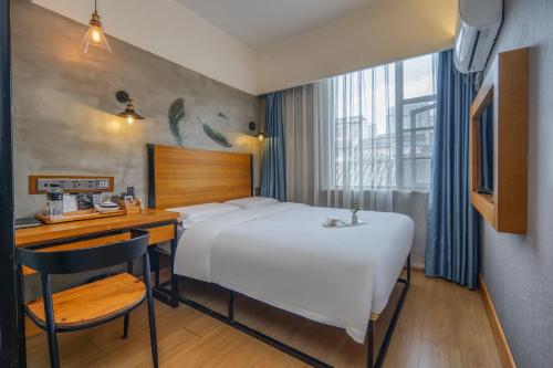 Gongxili - Chujian Hotel – Kunming, MO