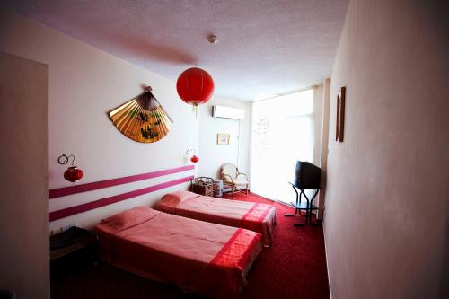 Sylva Hotel - image 9