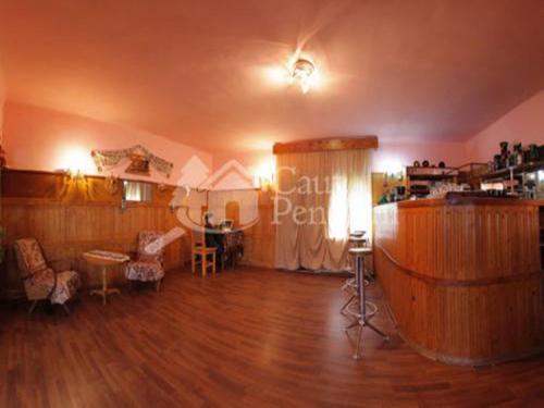 Restorāns, Surasul Muntelui in Valea Hotaruluja