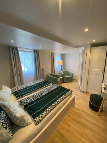 Hotel Pension Haus Talblick Edersee Room Type - Double Room with Garden View Hotel Pension Haus Talblick Edersee Room Type - Double Room with Garden View