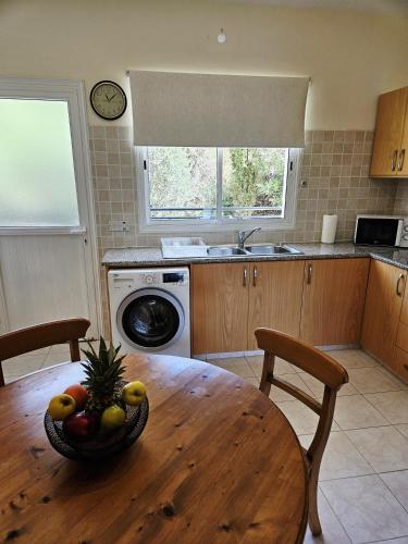 Sunflower - 3 bedroom spacious apartment, Peyia, Pegeia (fotografie 2)