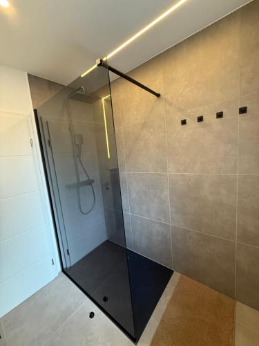 Studio Liva Modernes Apartment mit kostenlosem Parkplatz, Herdorf (photo 6)