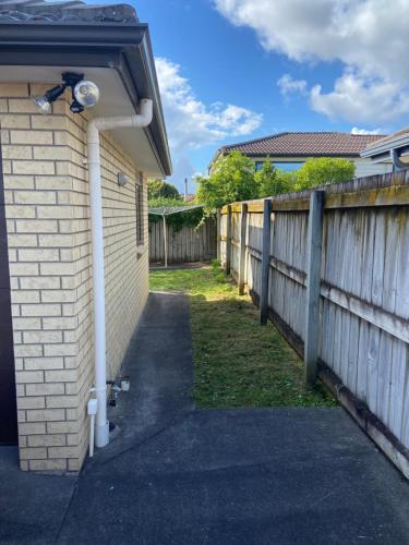 Self Contained Room in Hillsborough, Auckland (foto 7)