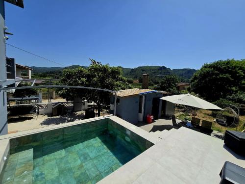 Casa Rural El Bressol in آلزيرا
