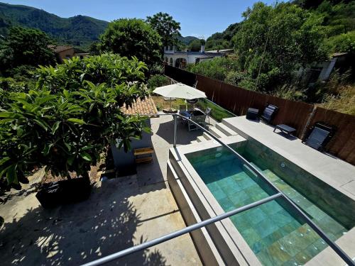 Casa Rural El Bressol in آلزيرا