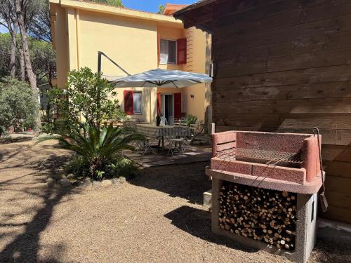 50m from a stunning, exclusive coastal beach - 4 bedrooms house in Santa Margherita di Pula