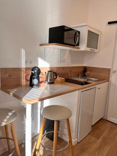 Le Quarante cinq -2 in Laval