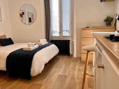 Le Quarante cinq -2 in Laval