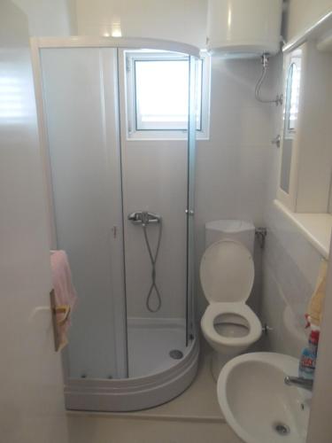 2 bedrooms, 2 beds