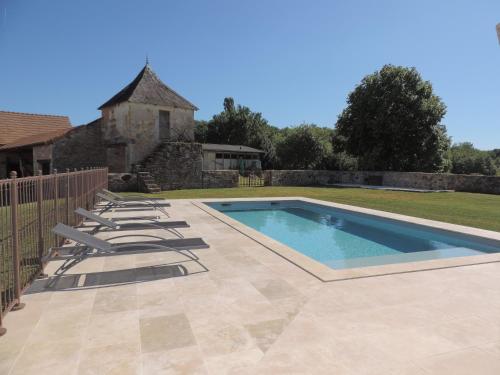 Maison de charme avec Piscine en Périgord (Maison de charme avec Piscine en Perigord) in La Cassagne