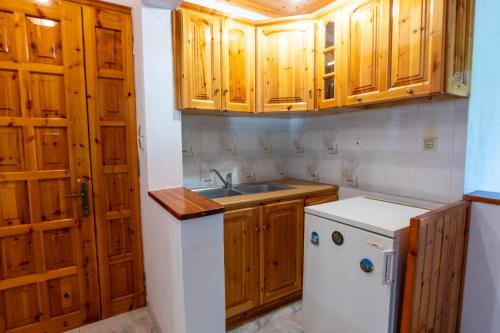 Country House Elaionas in Kypseli