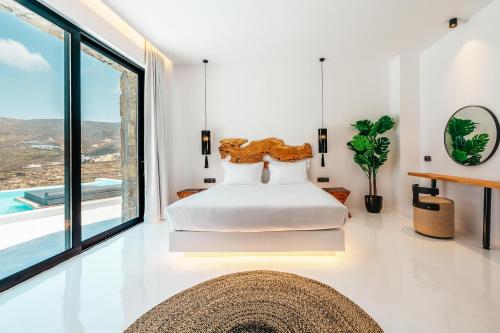 Mega Mansions Mykonos in Ftelias