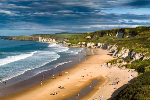 شاطئ, Crann Darach Cottages in ليمافادى