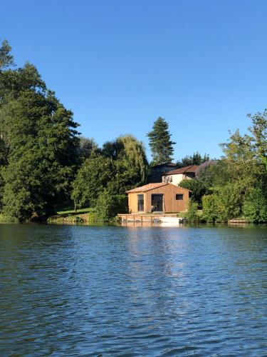 Le Coucoué Lodge gîte à louer Casseneuil