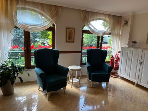 Oleander House and Tennis Club 3