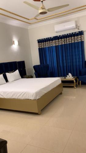 Clifton Royal Family Guest House - image 10