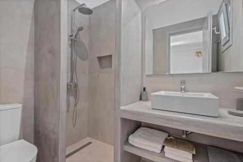 Petros Rooms - main image