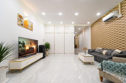 KN HOLIDAY HOME IN GLOBAL CITY