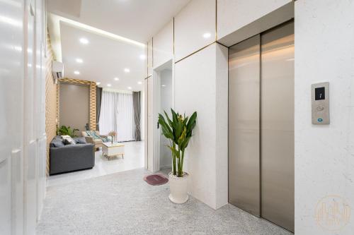 KN HOLIDAY HOME IN GLOBAL CITY