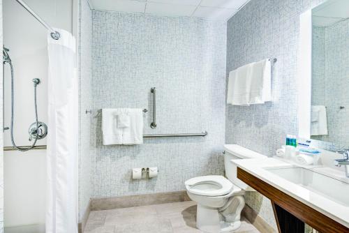 Holiday Inn Express Woodbridge by IHG in Avenel, USA