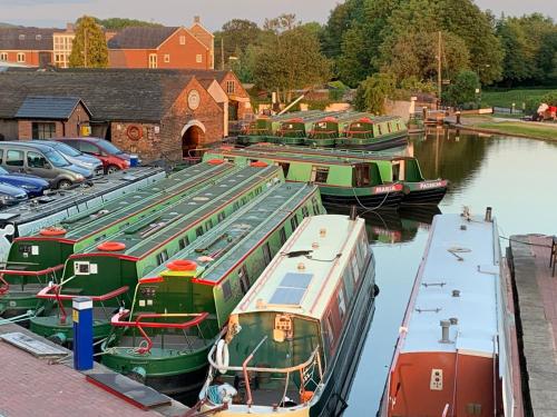 Stone - Boat - Sleeps 4 - Pet Friendly-85ws in Стоун