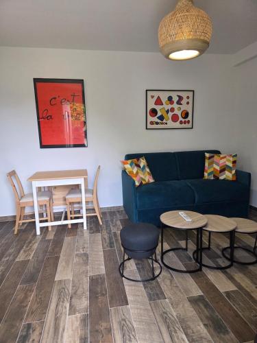 T2 rez de jardin de villa au calme near Musée Archéologique de Nice-Cimiez