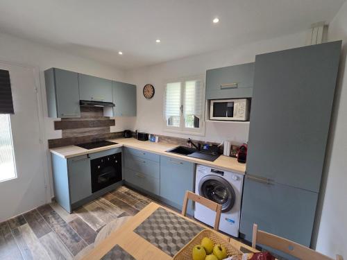 T2 rez de jardin de villa au calme near Musée Archéologique de Nice-Cimiez