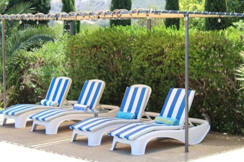 Swimming pool, St.George's Country Retreat in Pendakomo