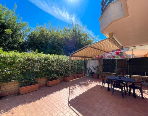 VENUS APARTMENT - Charming Holiday Home with Patio - Nettuno Santa Barbara